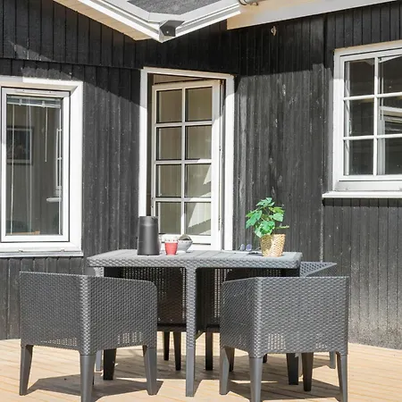 3 Bedroom Nice In Dom wakacyjny