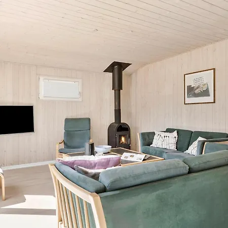 Dom wakacyjny 3 Bedroom Nice In Hirtshals