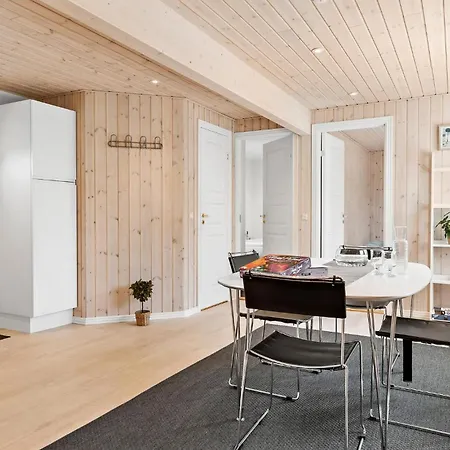 3 Bedroom Nice In *
