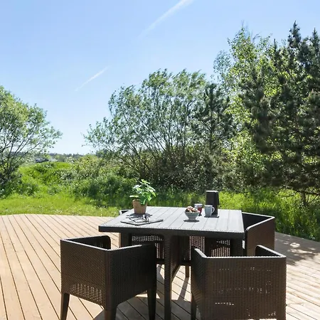 3 Bedroom Nice In Dom wakacyjny *
